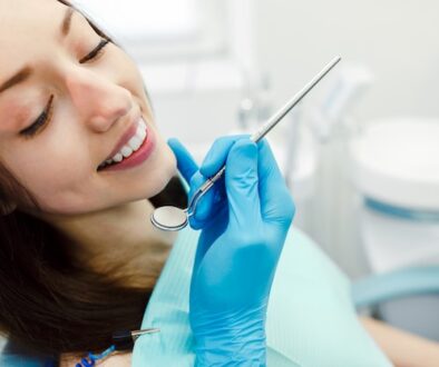 happy-woman-with-great-smile-clinic_1153-658